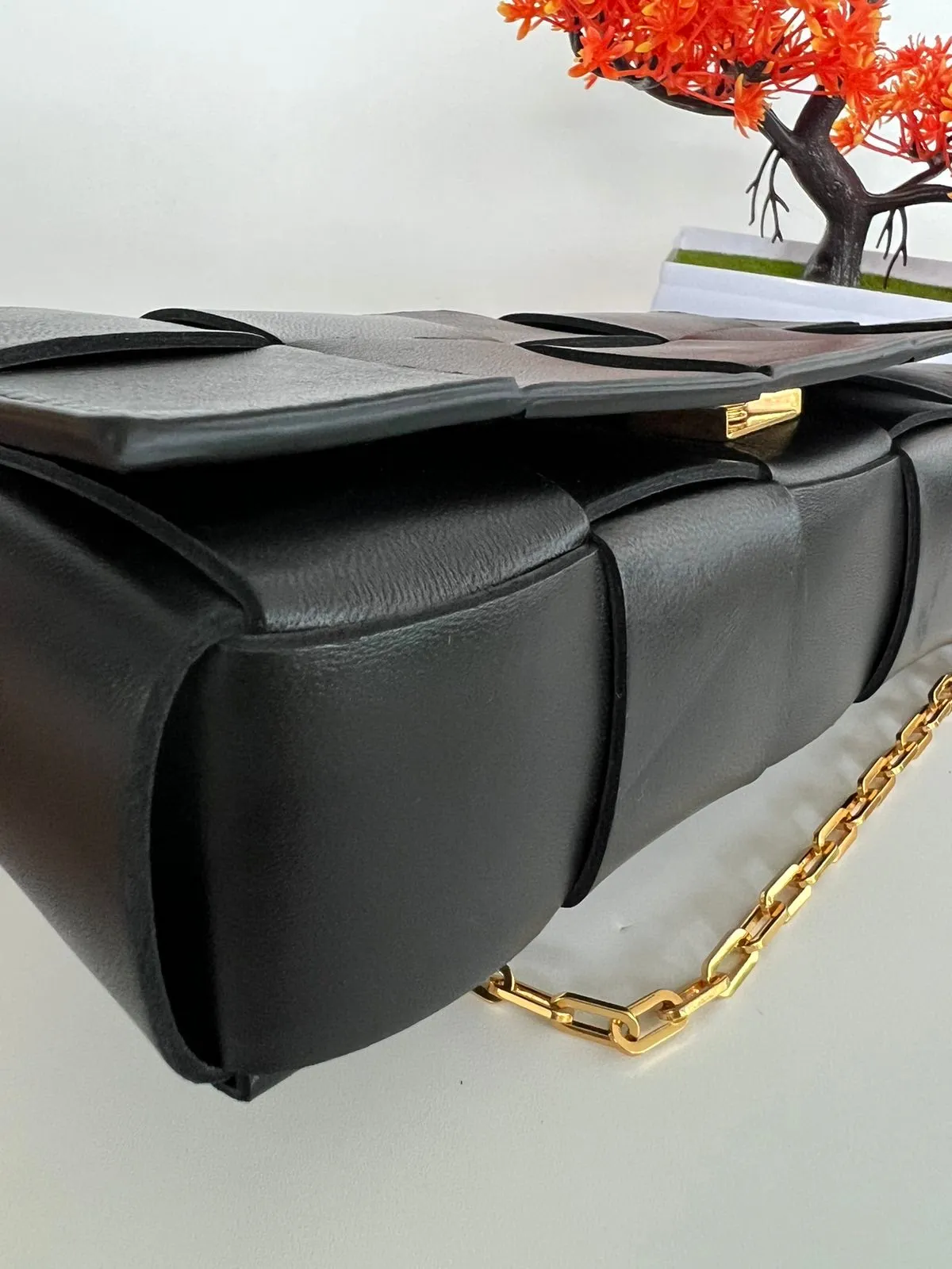 Baguette Chain Pochette
