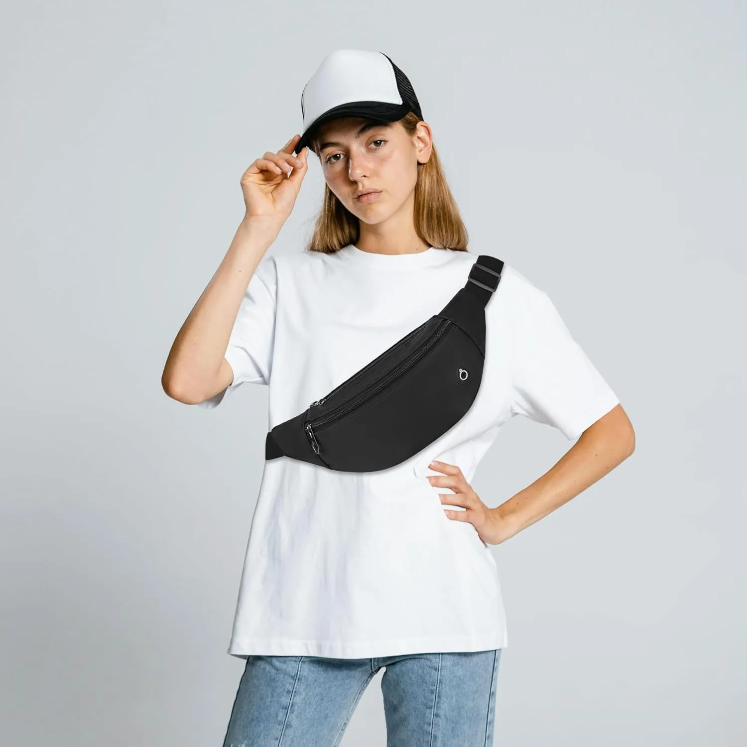 Fanny Pack For Women And Man Crossbody Bag Cross body Bag With Adjustable Strap For Travel Running Hiking Walking Workout Black