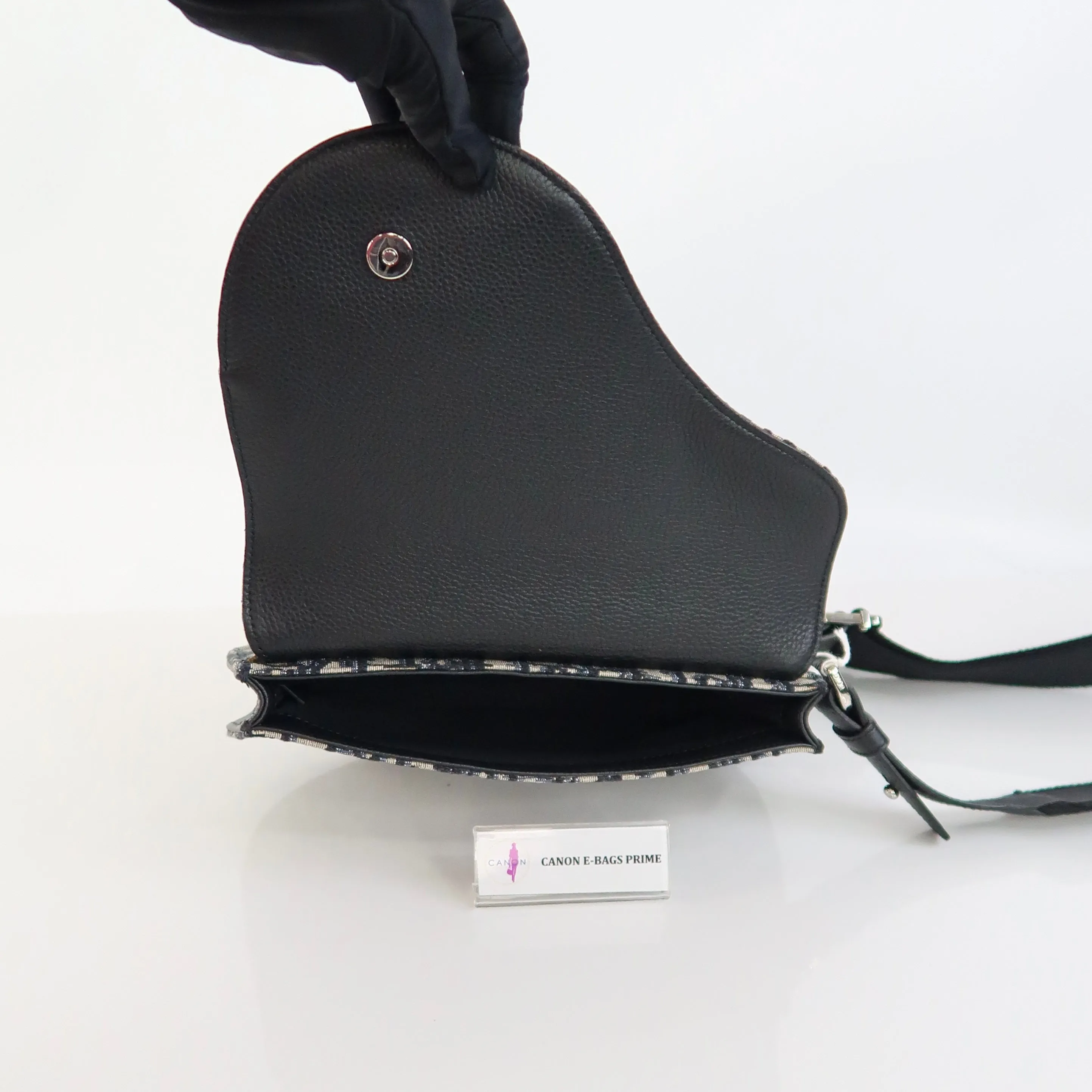 Saddle Messenger Pouch
