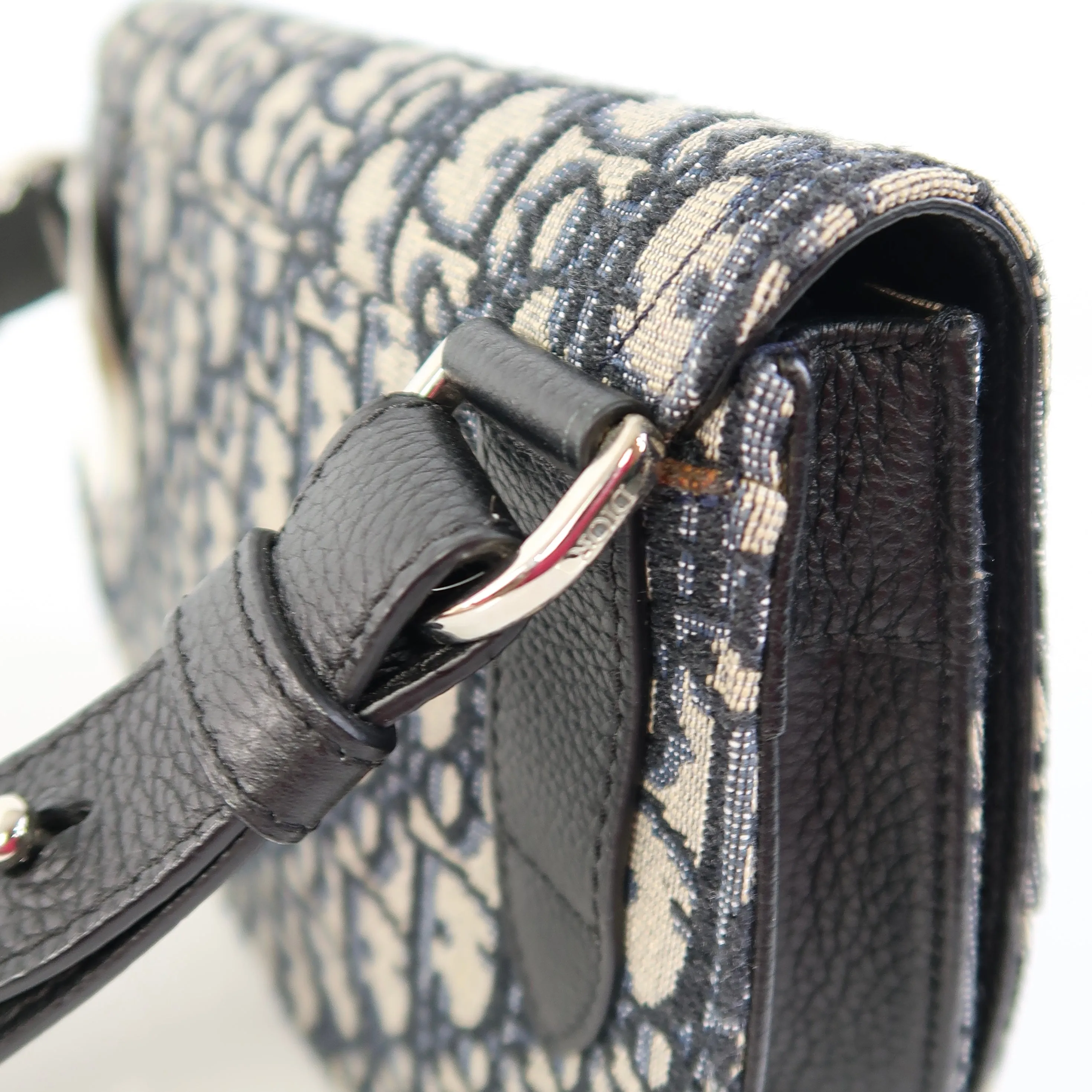 Saddle Messenger Pouch