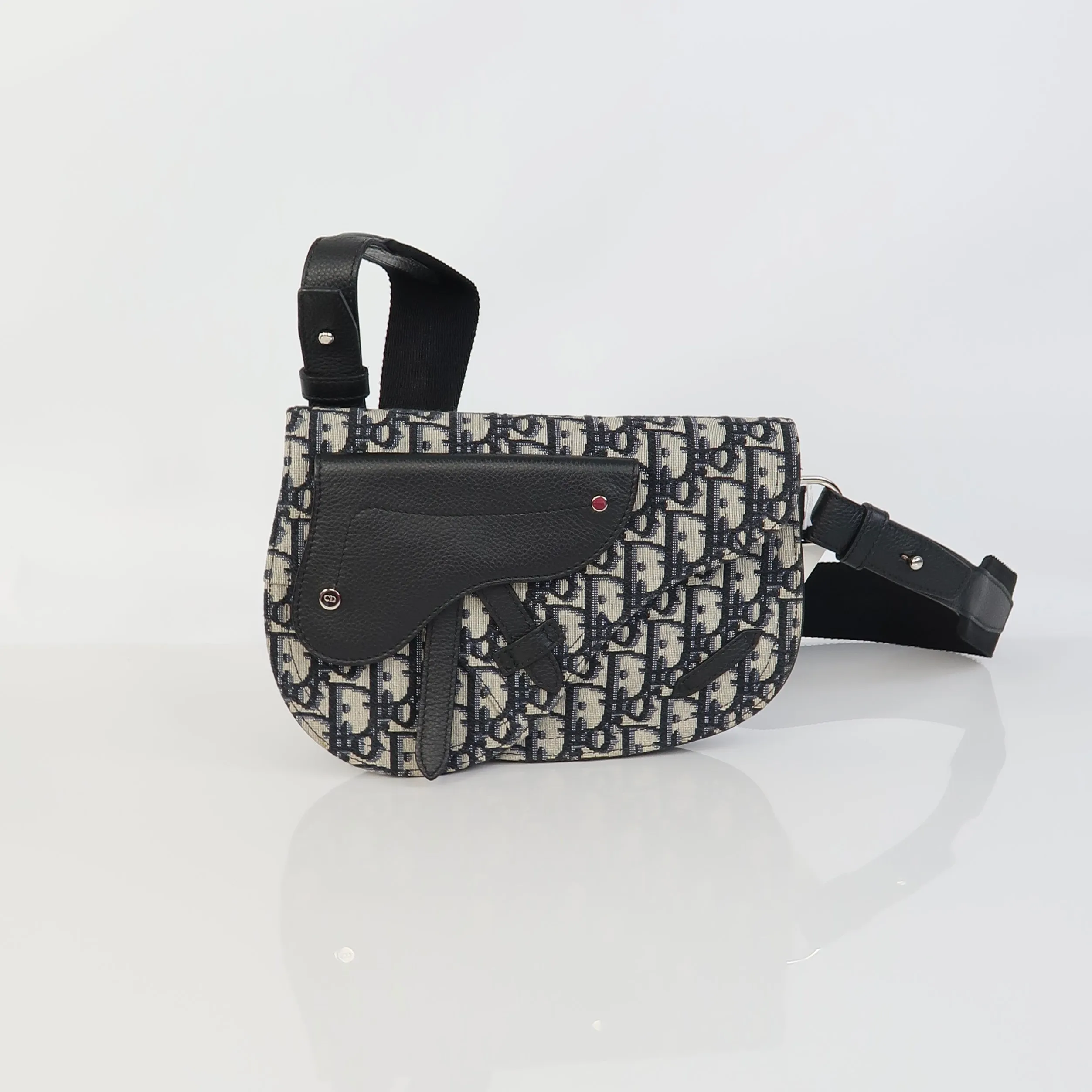 Saddle Messenger Pouch
