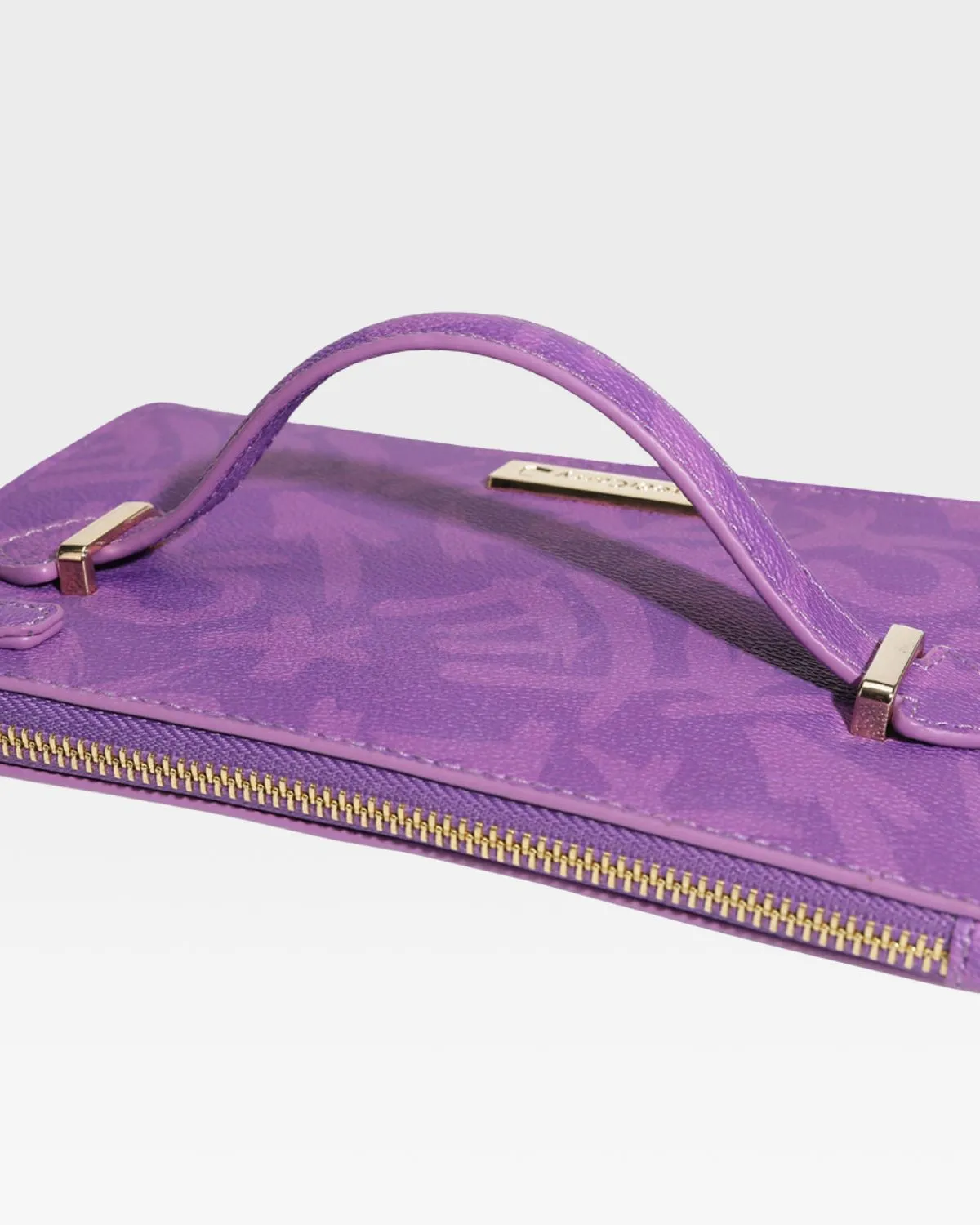 Tote&Carry Clutch Bag in Purple